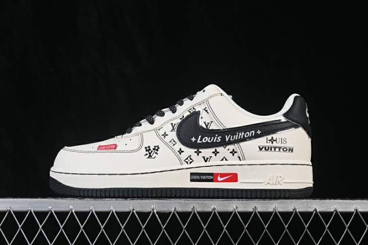 Picture of Air Force 1 _SKUfw23219545082437858fw